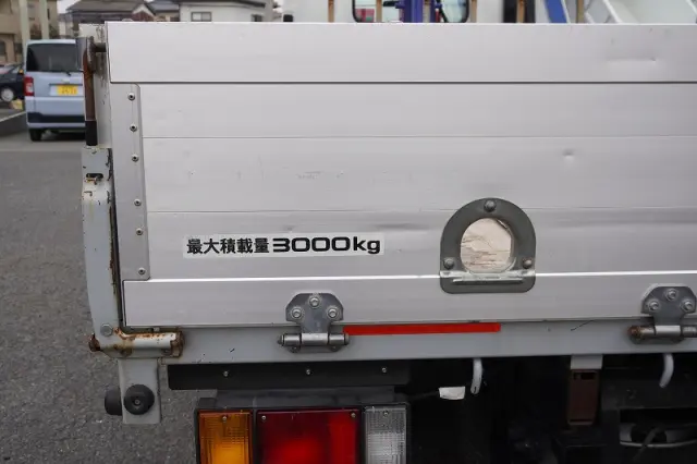 いすゞ エルフ TRG-NPR885AR(2WD)の写真19