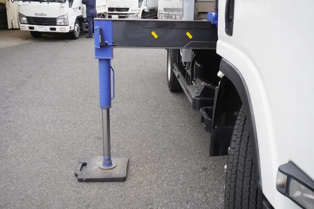 いすゞ エルフ TRG-NPR885AR(2WD)の写真25
