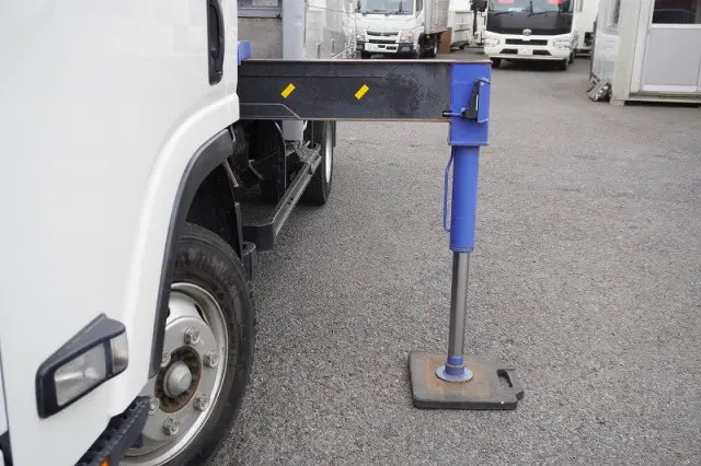 いすゞ エルフ TRG-NPR885AR(2WD)の写真26