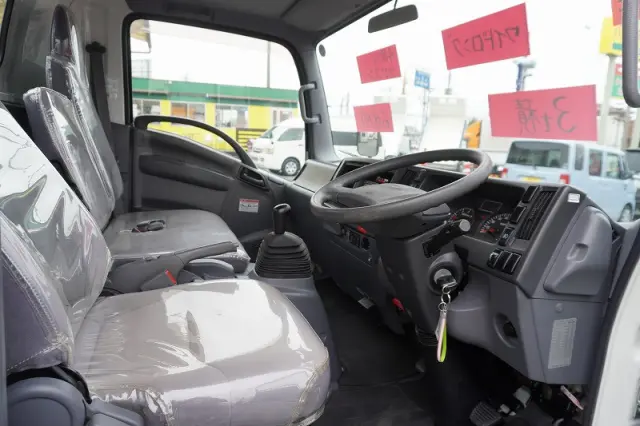 いすゞ エルフ TRG-NPR885AR(2WD)の写真39