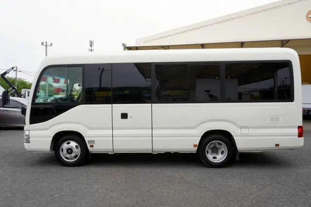 トヨタ コースター 2KG-GDB60V(2WD)の写真3