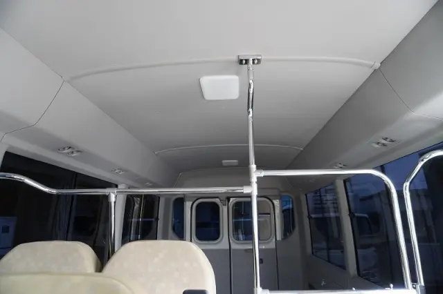 トヨタ コースター 2KG-GDB60V(2WD)の写真15