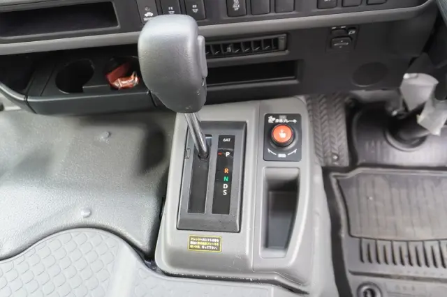 トヨタ コースター 2KG-GDB60V(2WD)の写真33