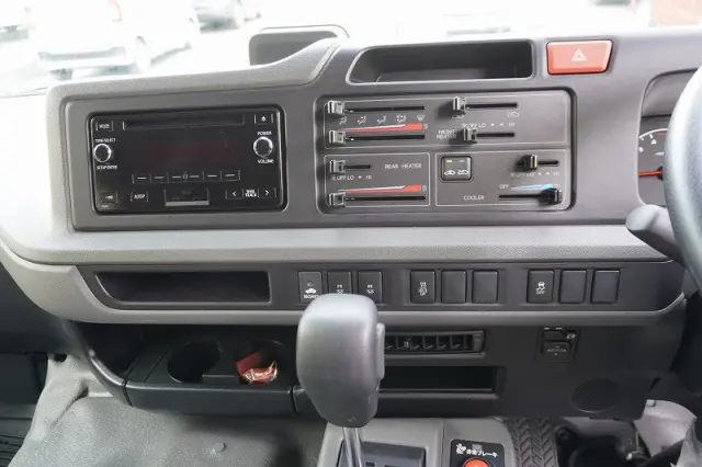 トヨタ コースター 2KG-GDB60V(2WD)の写真34