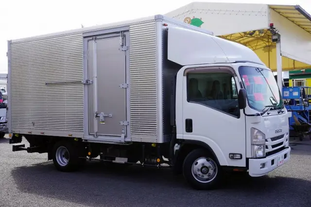 いすゞ エルフ TRG-NPR85AN(2WD)の写真6