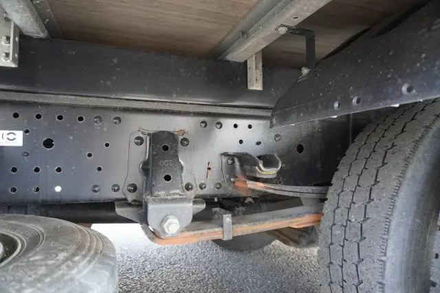 いすゞ エルフ TRG-NPR85AN(2WD)の写真12