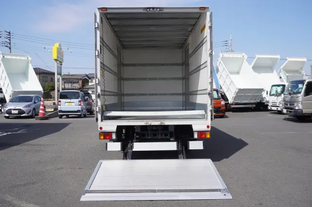 いすゞ エルフ TRG-NPR85AN(2WD)の写真21