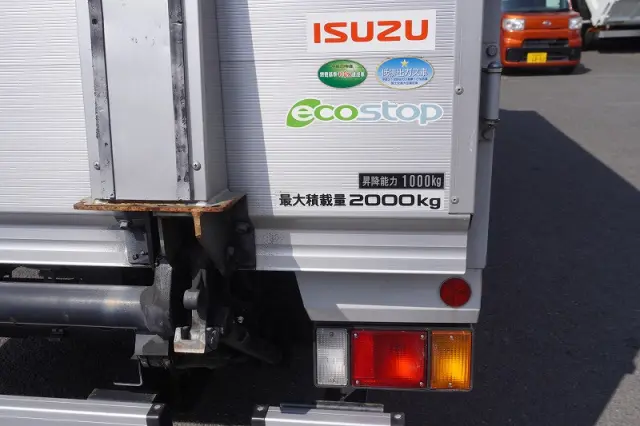 いすゞ エルフ TRG-NPR85AN(2WD)の写真33