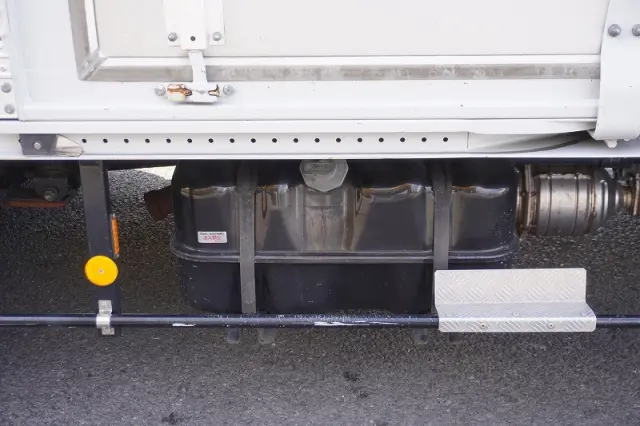 いすゞ エルフ TRG-NPR85AN(2WD)の写真34