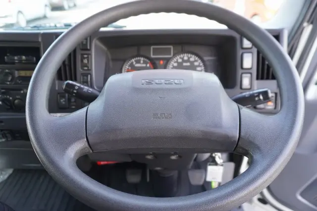 いすゞ エルフ TRG-NPR85AN(2WD)の写真35