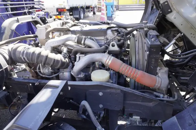 いすゞ フォワード 2RG-FTR90U2(2WD)の写真15