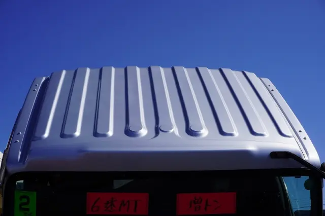 いすゞ フォワード 2RG-FTR90U2(2WD)の写真16