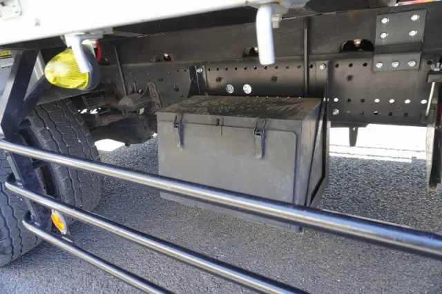 いすゞ フォワード 2RG-FTR90U2(2WD)の写真21