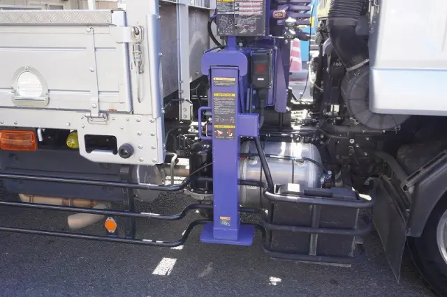 いすゞ フォワード 2RG-FTR90U2(2WD)の写真24