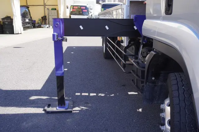 いすゞ フォワード 2RG-FTR90U2(2WD)の写真26