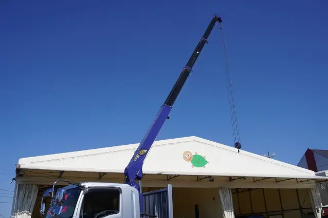 いすゞ フォワード 2RG-FTR90U2(2WD)の写真28