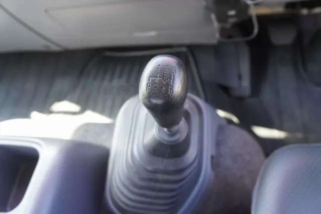 いすゞ フォワード 2RG-FTR90U2(2WD)の写真34