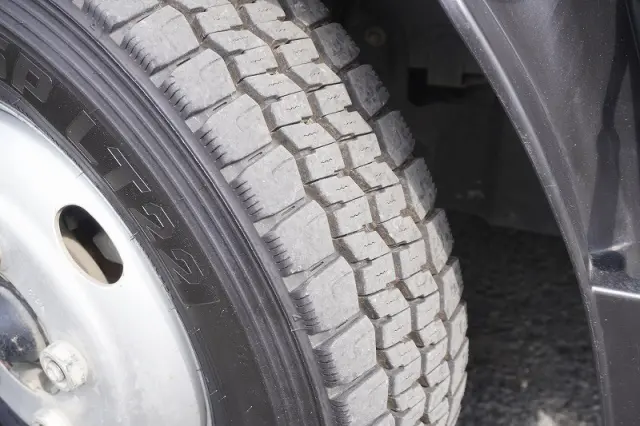 いすゞ エルフ TRG-NKR85A(2WD)の写真10