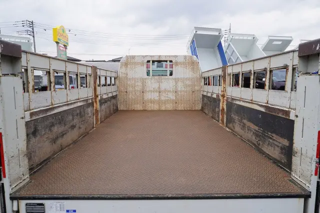 いすゞ エルフ TRG-NKR85A(2WD)の写真22