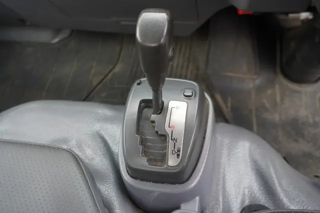 いすゞ エルフ TRG-NKR85A(2WD)の写真35