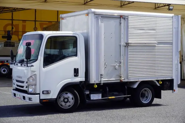 いすゞ エルフ TPG-NMR85AN(2WD)の写真1