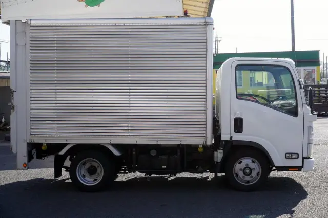 いすゞ エルフ TPG-NMR85AN(2WD)の写真5