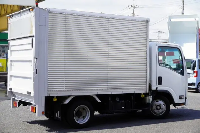 いすゞ エルフ TPG-NMR85AN(2WD)の写真8