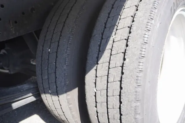 いすゞ エルフ TPG-NMR85AN(2WD)の写真11