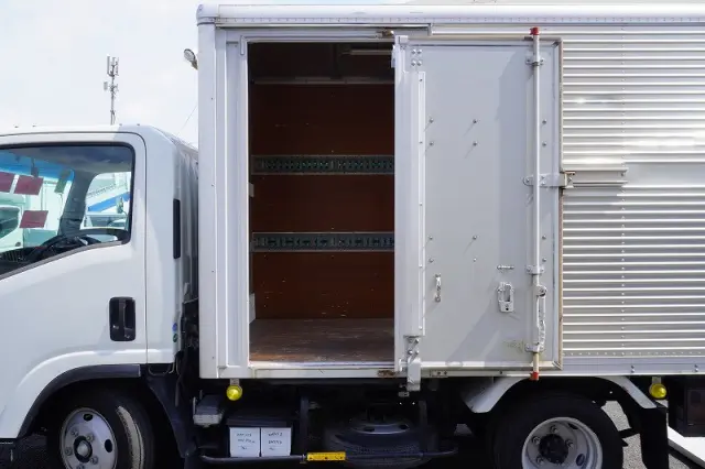 いすゞ エルフ TPG-NMR85AN(2WD)の写真19