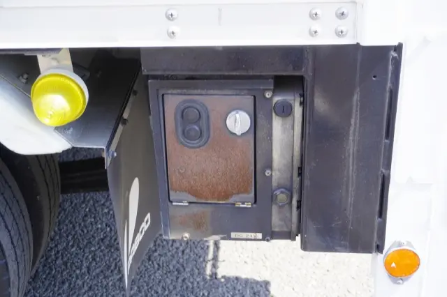 いすゞ エルフ TPG-NMR85AN(2WD)の写真30