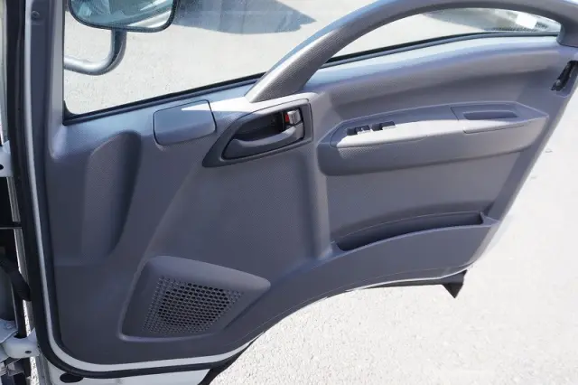 いすゞ エルフ TPG-NMR85AN(2WD)の写真40