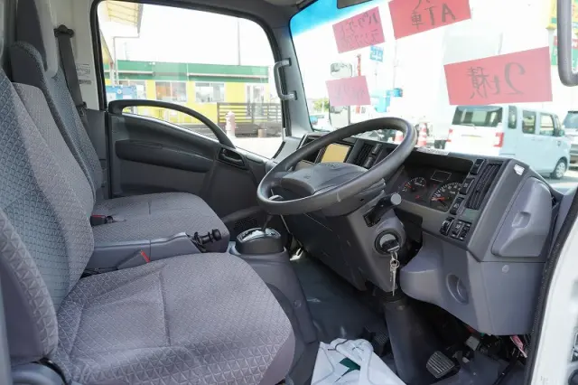 いすゞ エルフ TPG-NMR85AN(2WD)の写真41