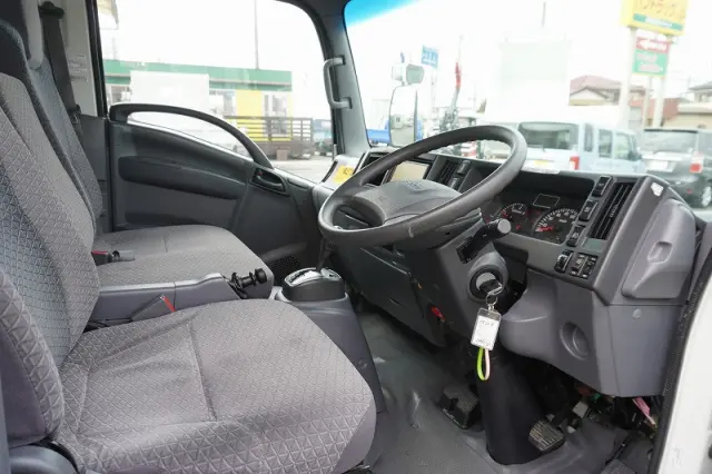 いすゞ エルフ TPG-NMR85AN(2WD)の写真42