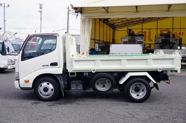 日野 デュトロ TKG-XZU600T(2WD)の写真3