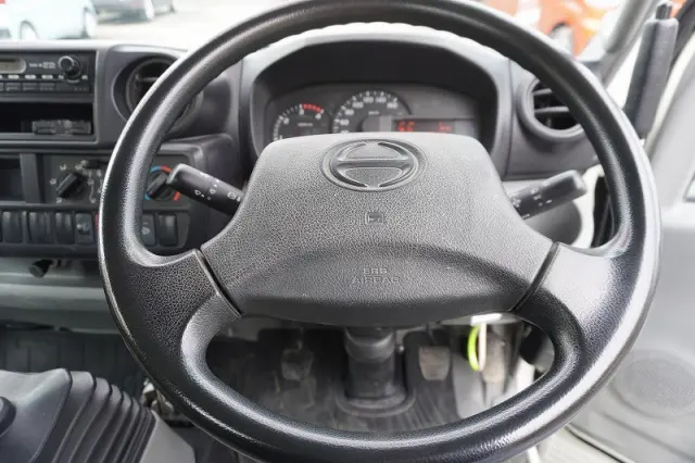 日野 デュトロ TKG-XZU600T(2WD)の写真32