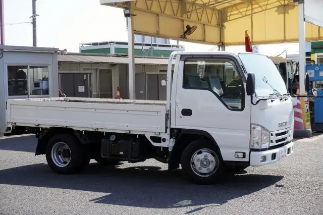 いすゞ エルフ TRG-NJR85A(2WD)の写真6