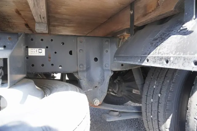 いすゞ エルフ TRG-NJR85A(2WD)の写真11