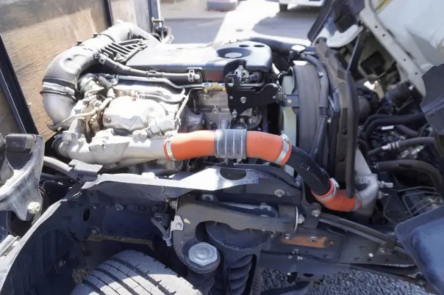 いすゞ エルフ TRG-NJR85A(2WD)の写真15