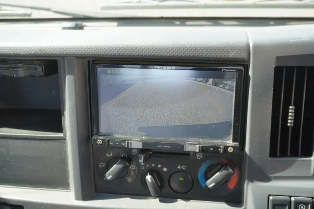 いすゞ エルフ TRG-NJR85A(2WD)の写真27