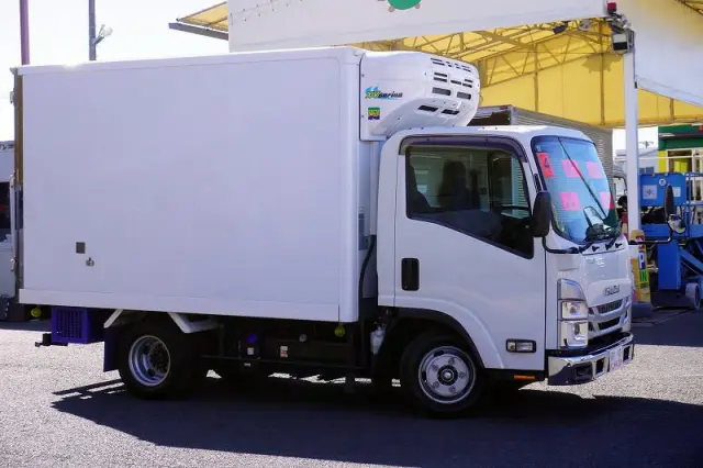 いすゞ エルフ 2RG-NLR88AN(2WD)の写真6