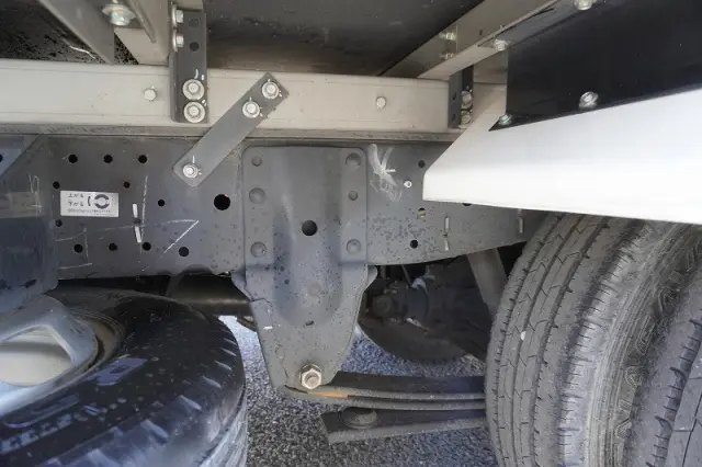 いすゞ エルフ 2RG-NLR88AN(2WD)の写真11