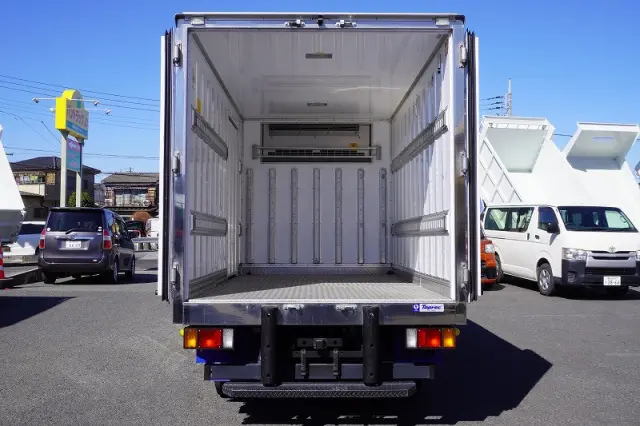 いすゞ エルフ 2RG-NLR88AN(2WD)の写真20