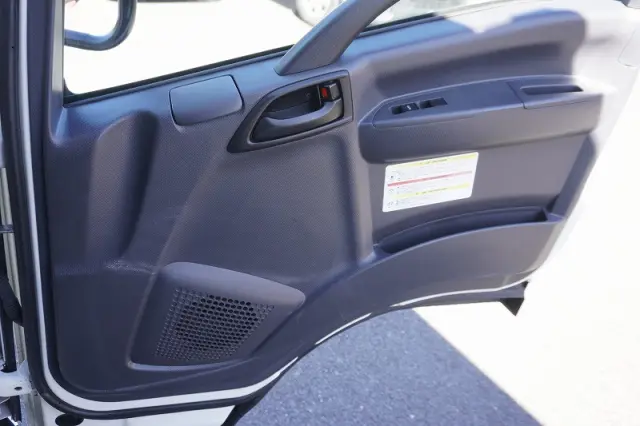 いすゞ エルフ 2RG-NLR88AN(2WD)の写真36