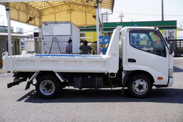 日野 デュトロ TKG-XZC610T(2WD)の写真5