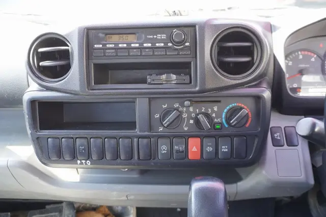 日野 デュトロ TKG-XZC610T(2WD)の写真31