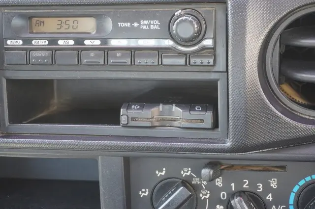 日野 デュトロ TKG-XZC610T(2WD)の写真32