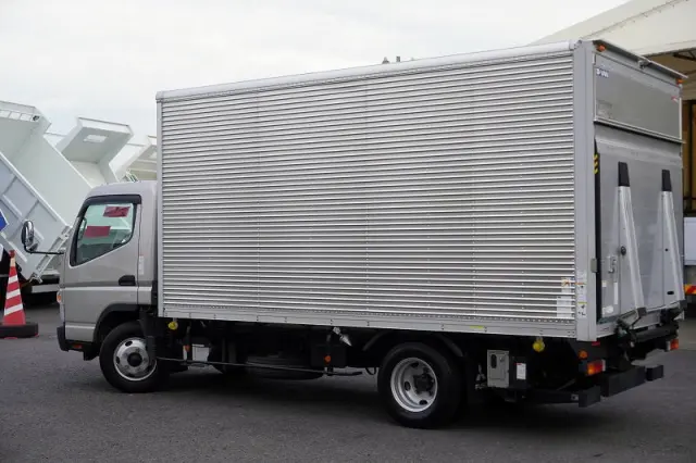 三菱 キャンター 2PG-FEB50(2WD)の写真7