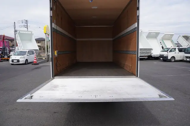 三菱 キャンター 2PG-FEB50(2WD)の写真25