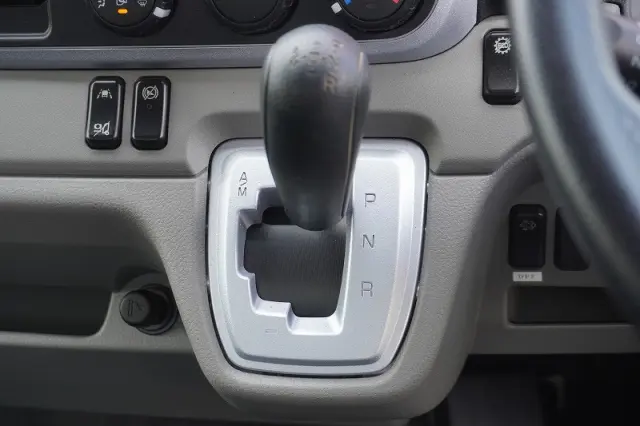 三菱 キャンター 2PG-FEB50(2WD)の写真32