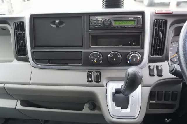 三菱 キャンター 2PG-FEB50(2WD)の写真33